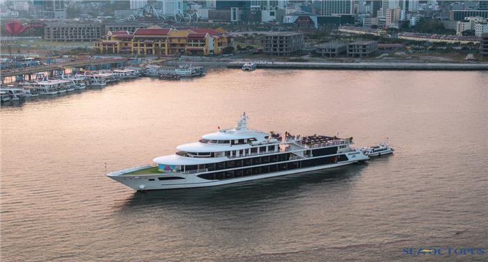 Tour thăm Vịnh Hạ Long trên du thuyền Sea Octopus